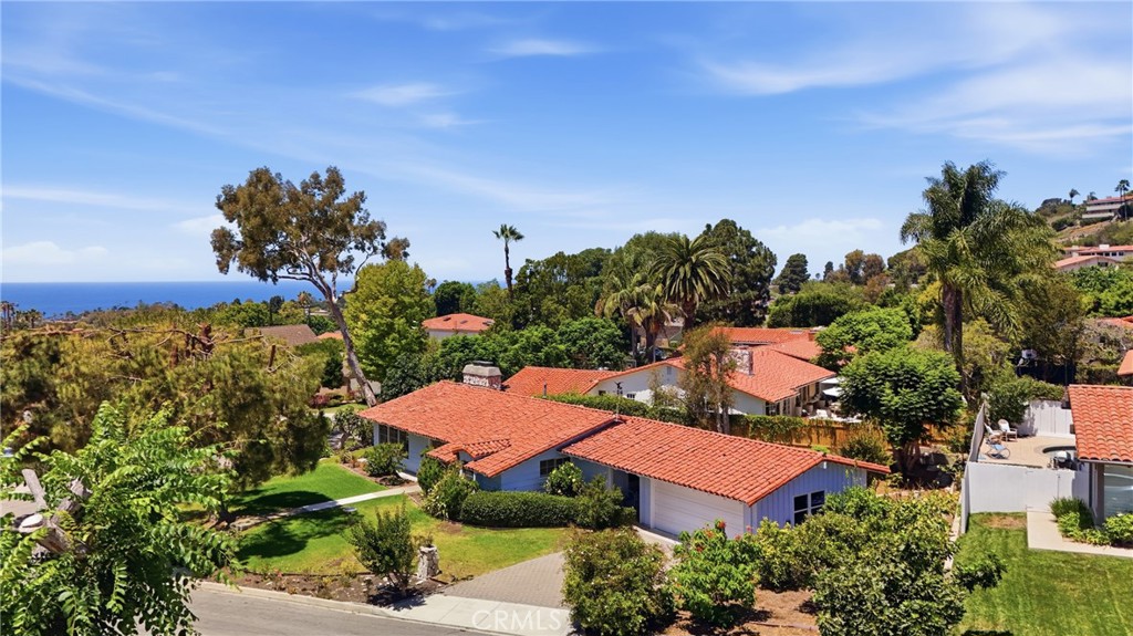 2548 Via Carrillo