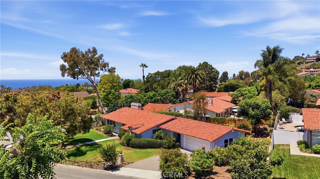 2548 Via Carrillo