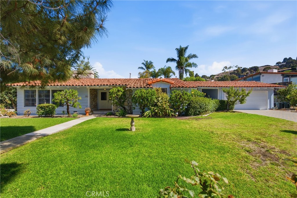 2548 Via Carrillo