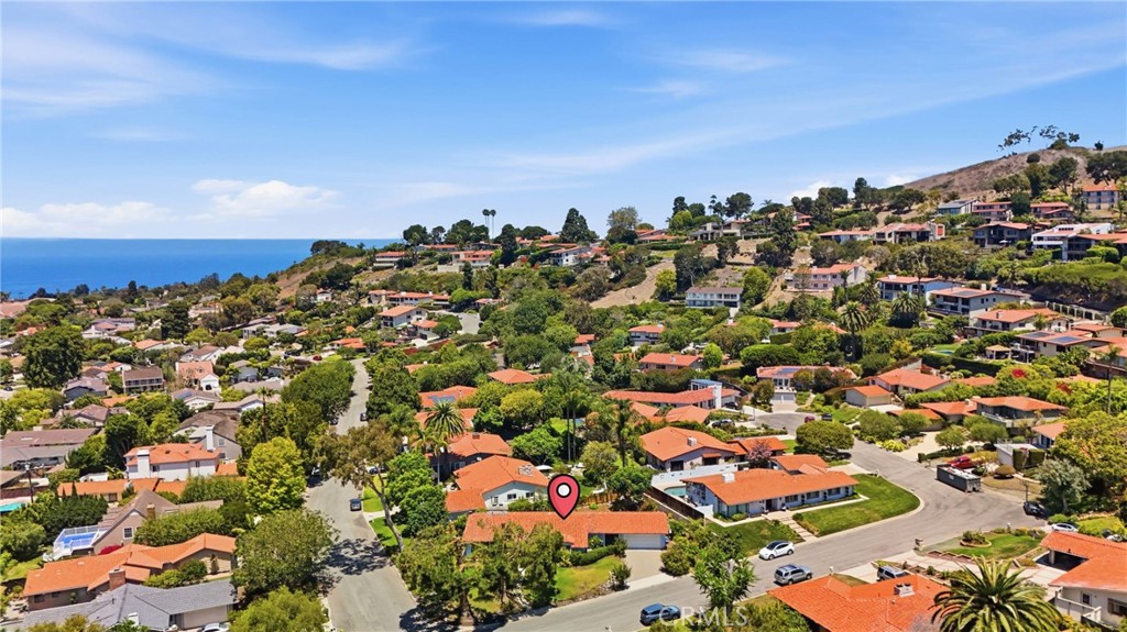 2548 Via Carrillo