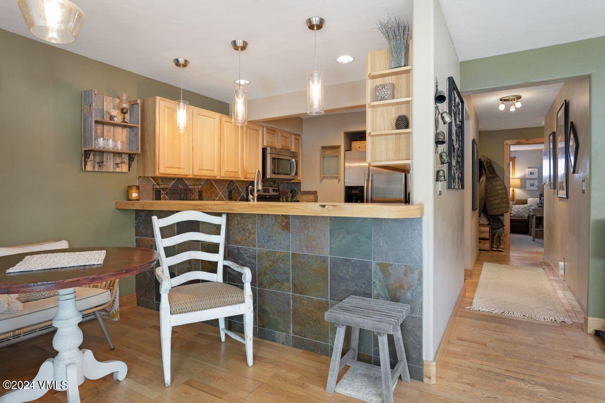 39371 Hwy 6 A101