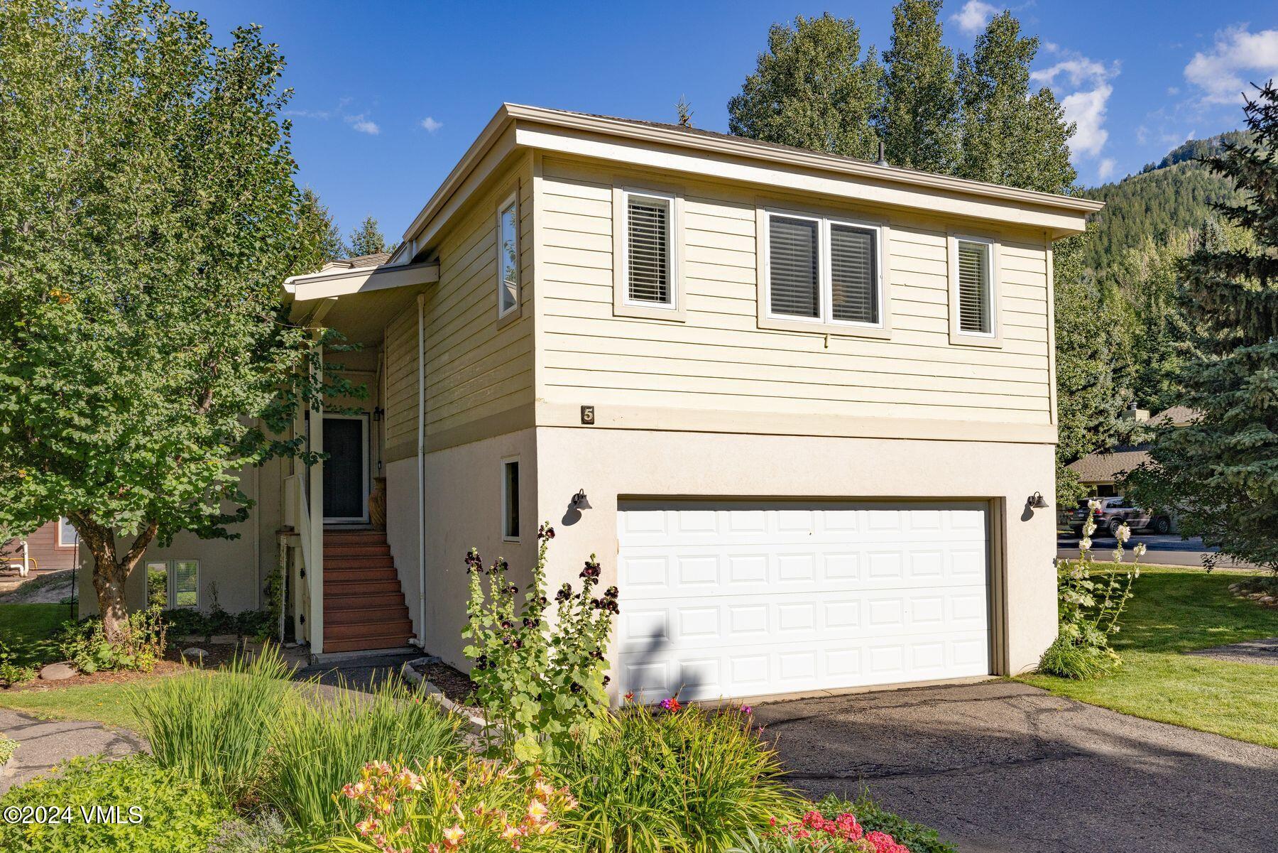 643 Deer Boulevard 5, Eagle-Vail Unit: 5