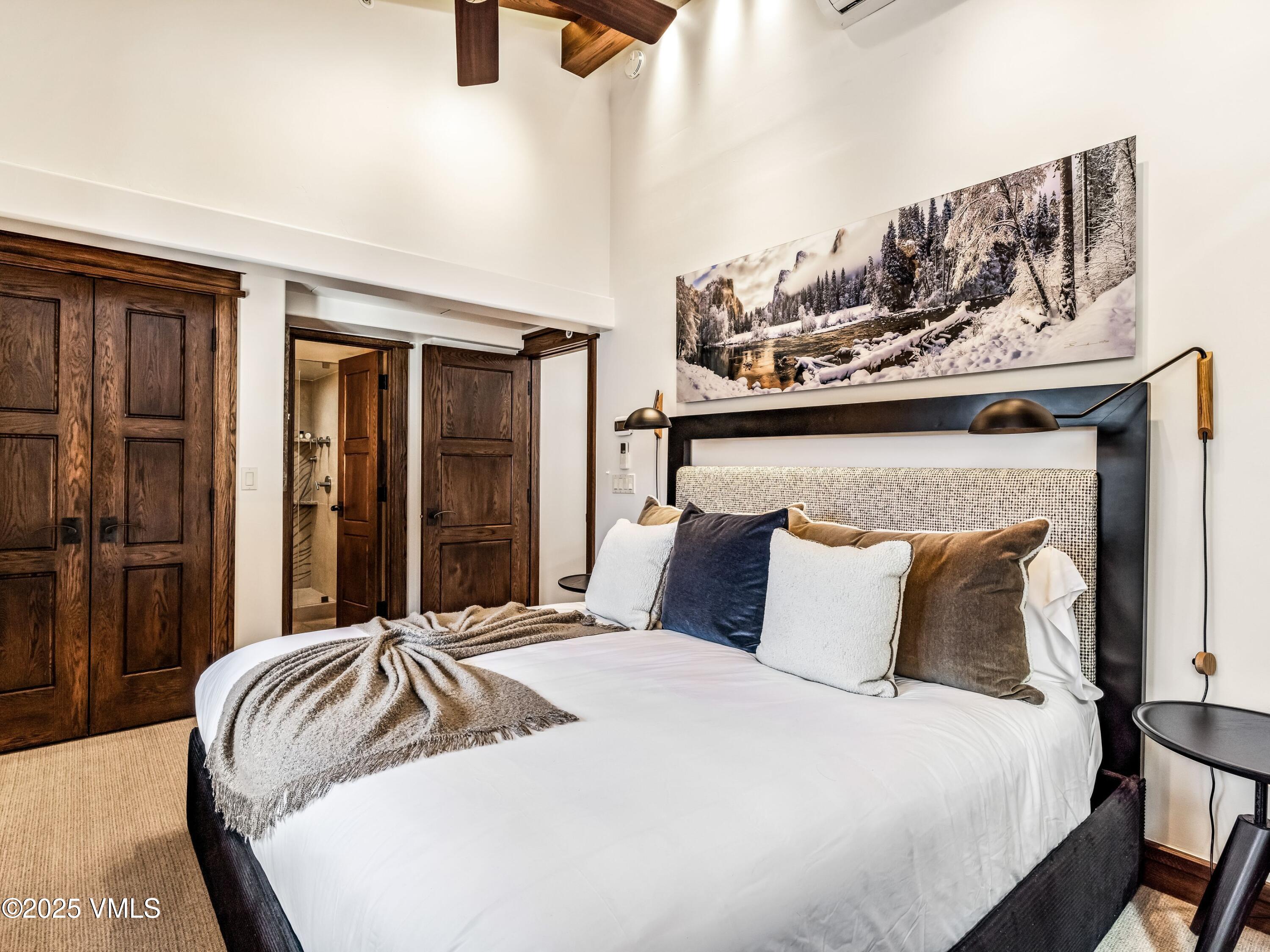 225 Wall Street 308