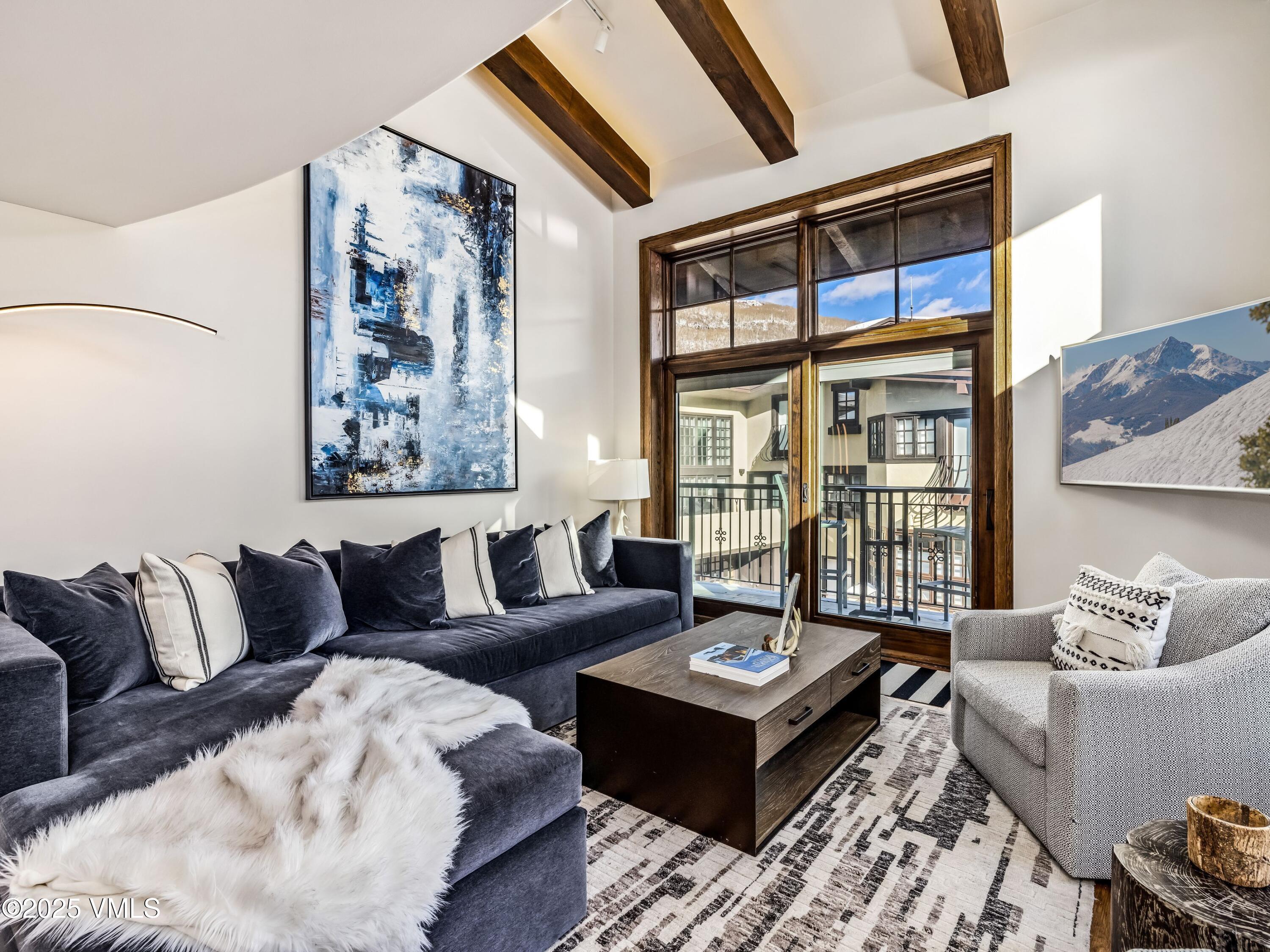 225 Wall Street 308