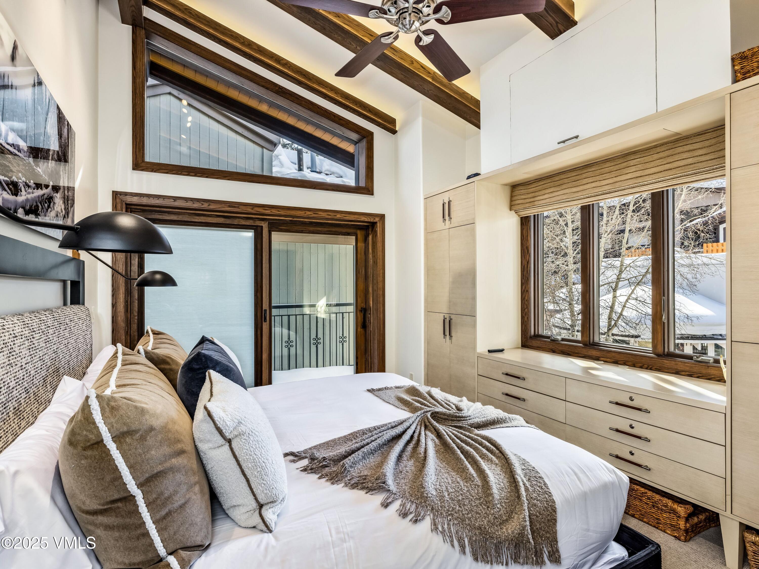 225 Wall Street 308