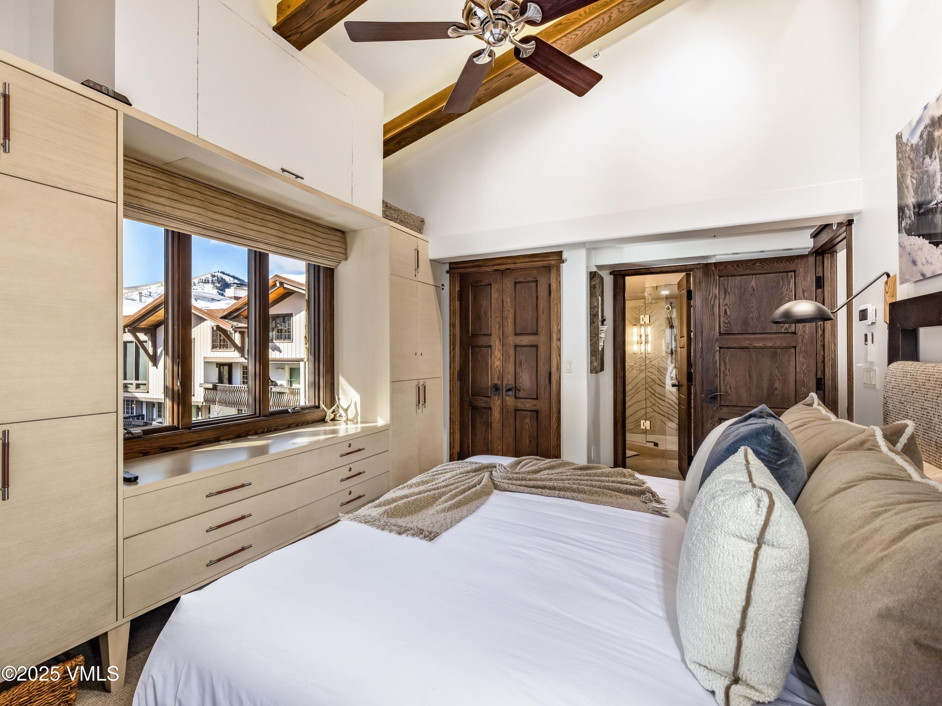 225 Wall Street 308