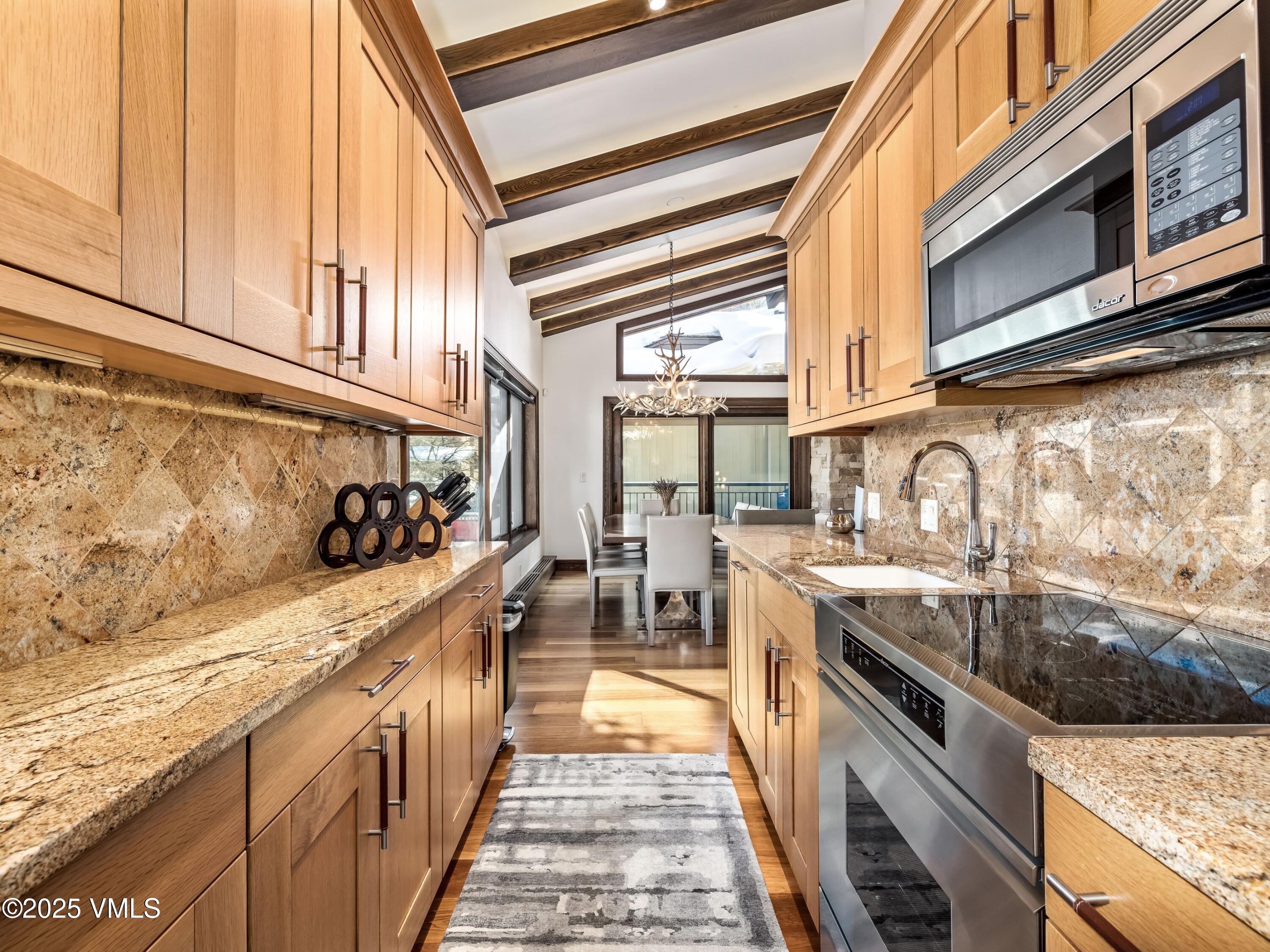 225 Wall Street 308