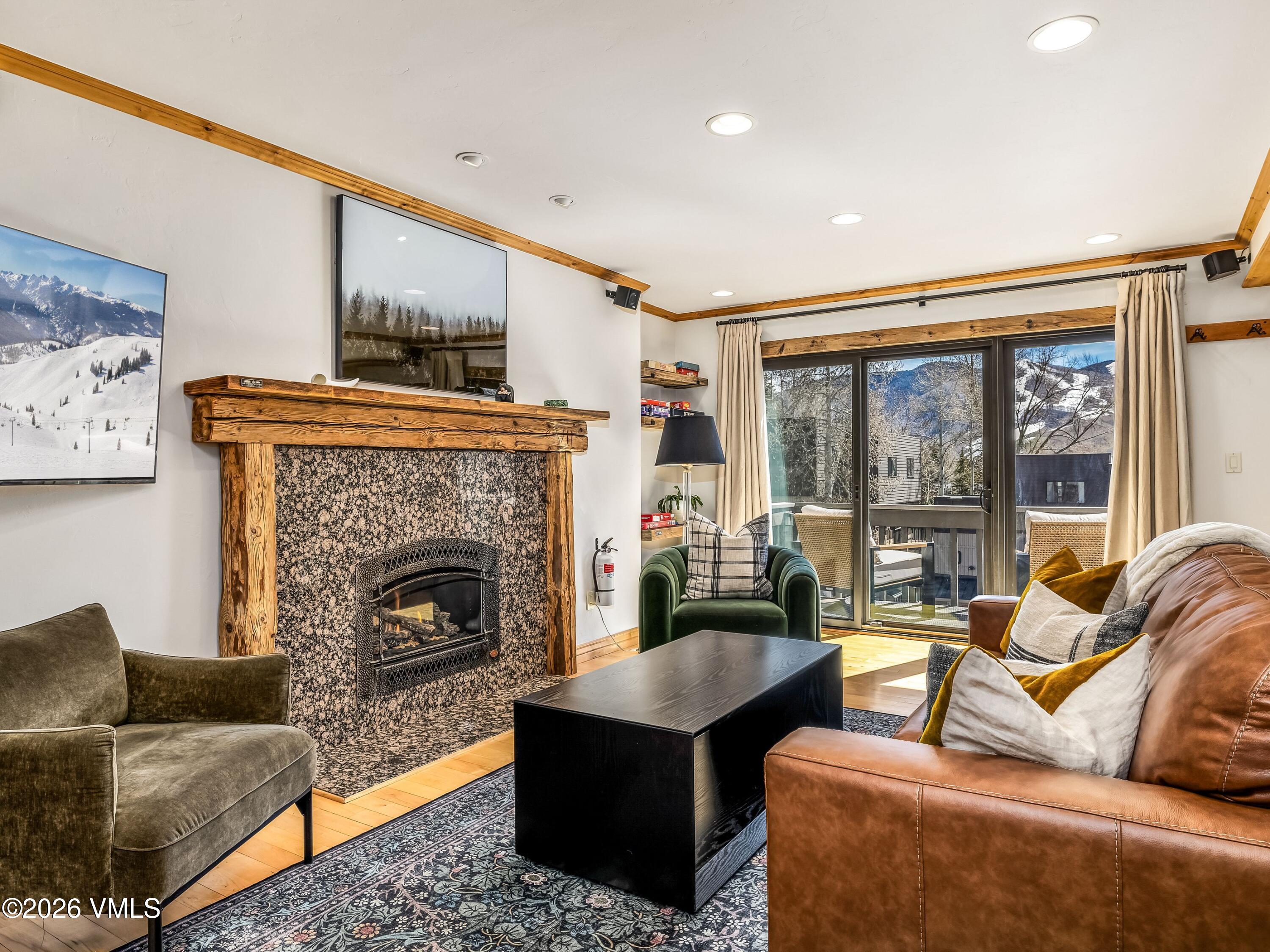 980 Vail View Unit: 205A