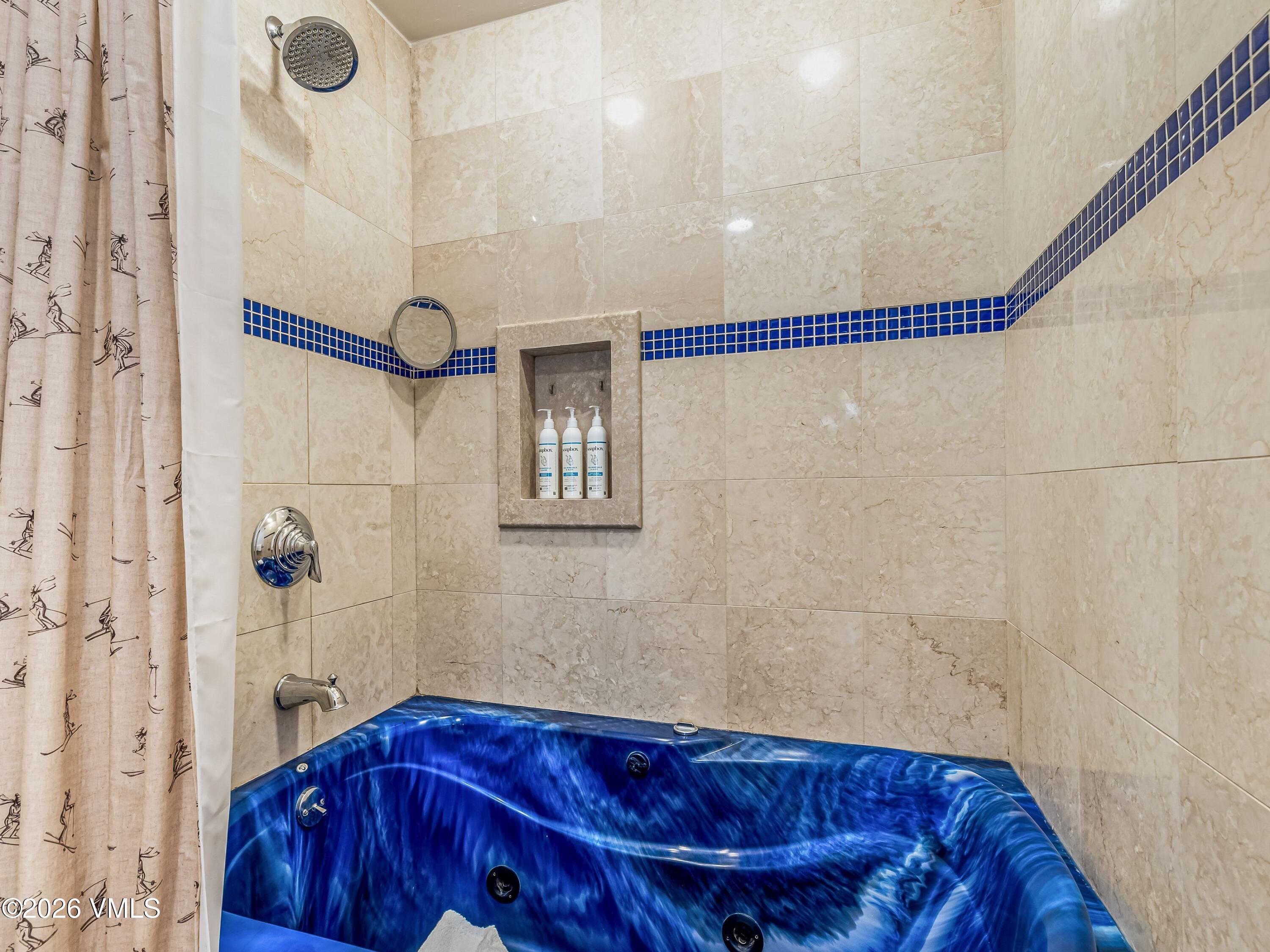 980 Vail View Unit: 205A