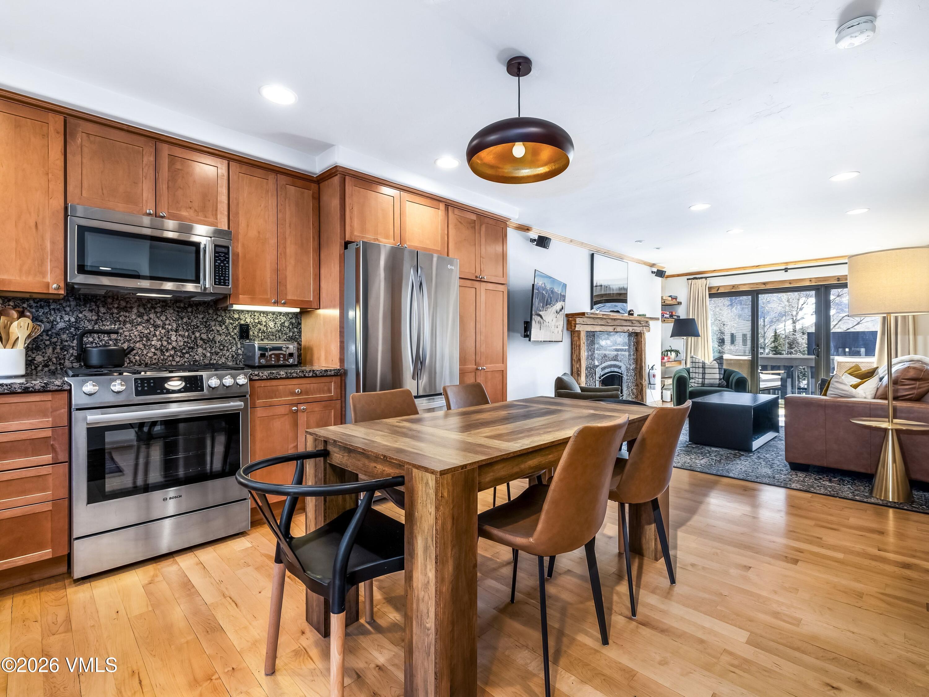 980 Vail View Unit: 205A
