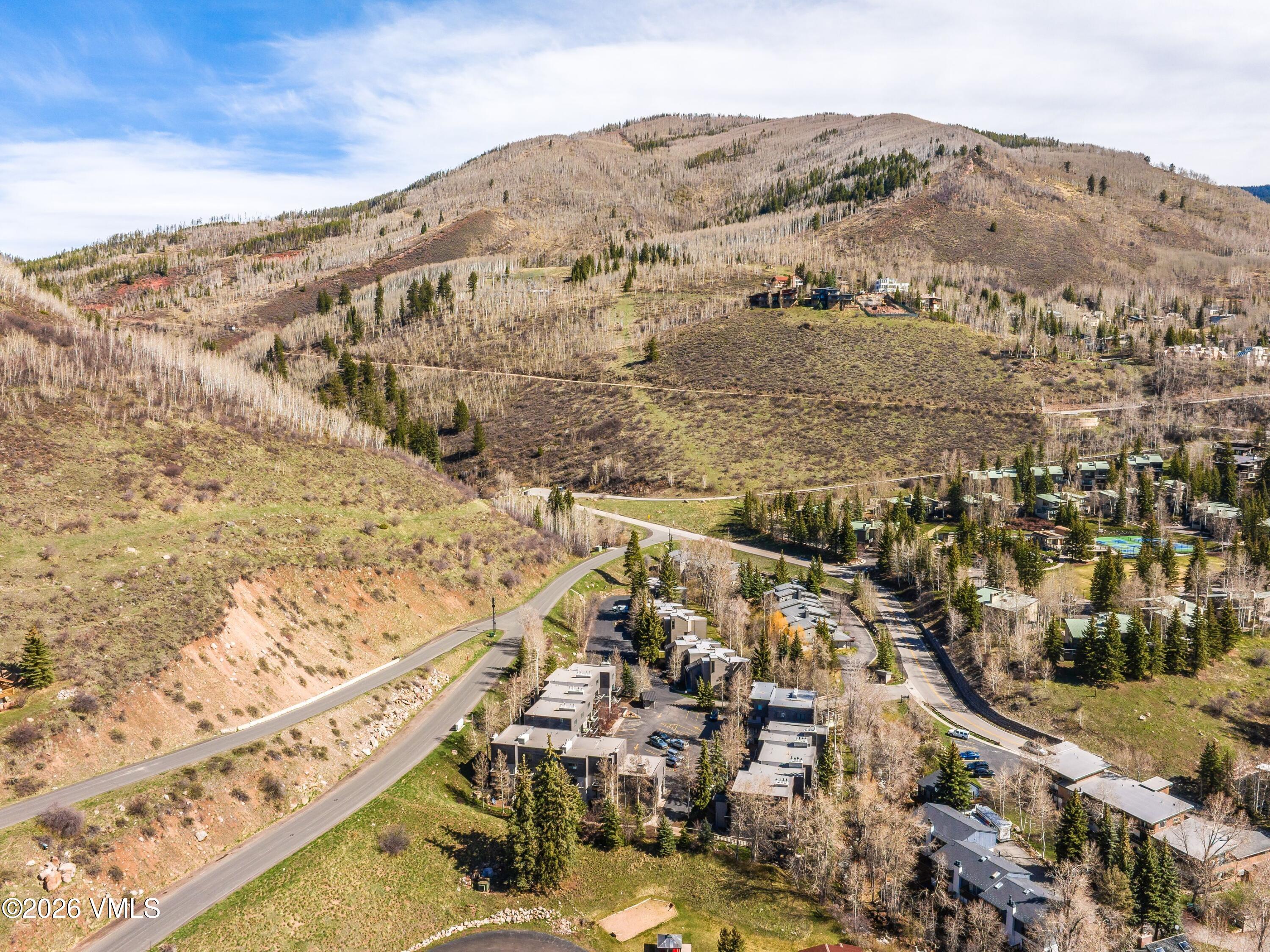 980 Vail View Unit: 205A