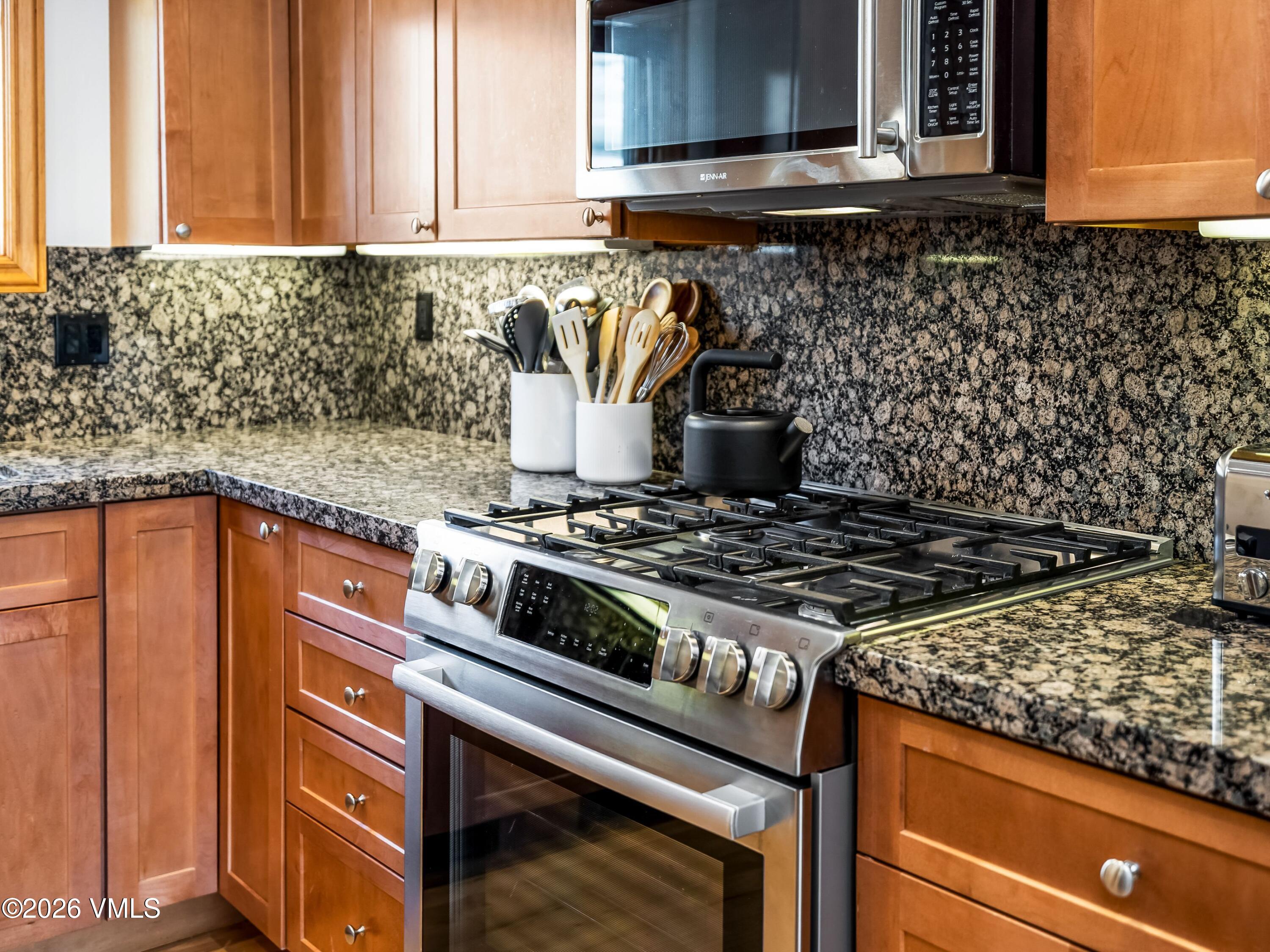980 Vail View Unit: 205A