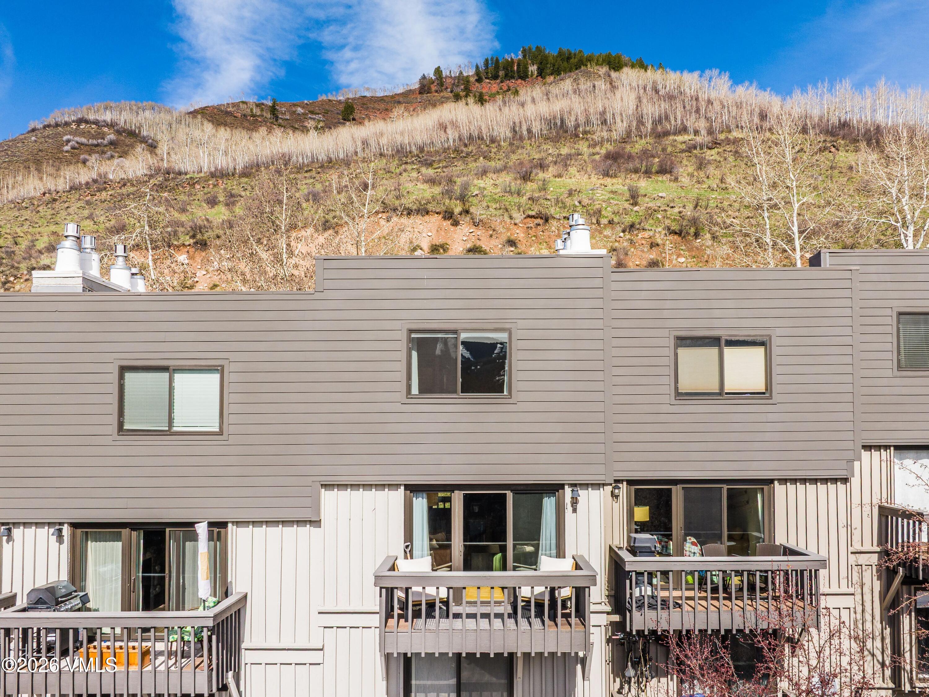 980 Vail View Unit: 205A