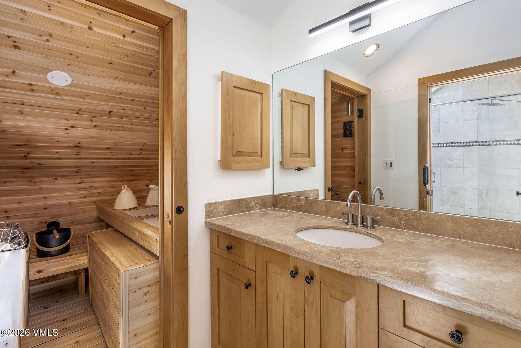 1360 Westhaven Drive 4D