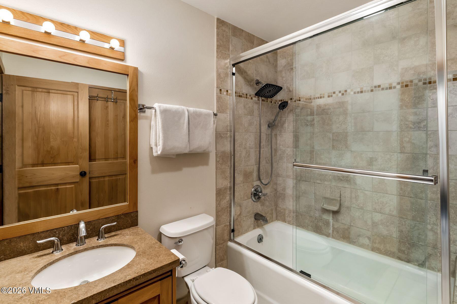 1360 Westhaven Drive 4D
