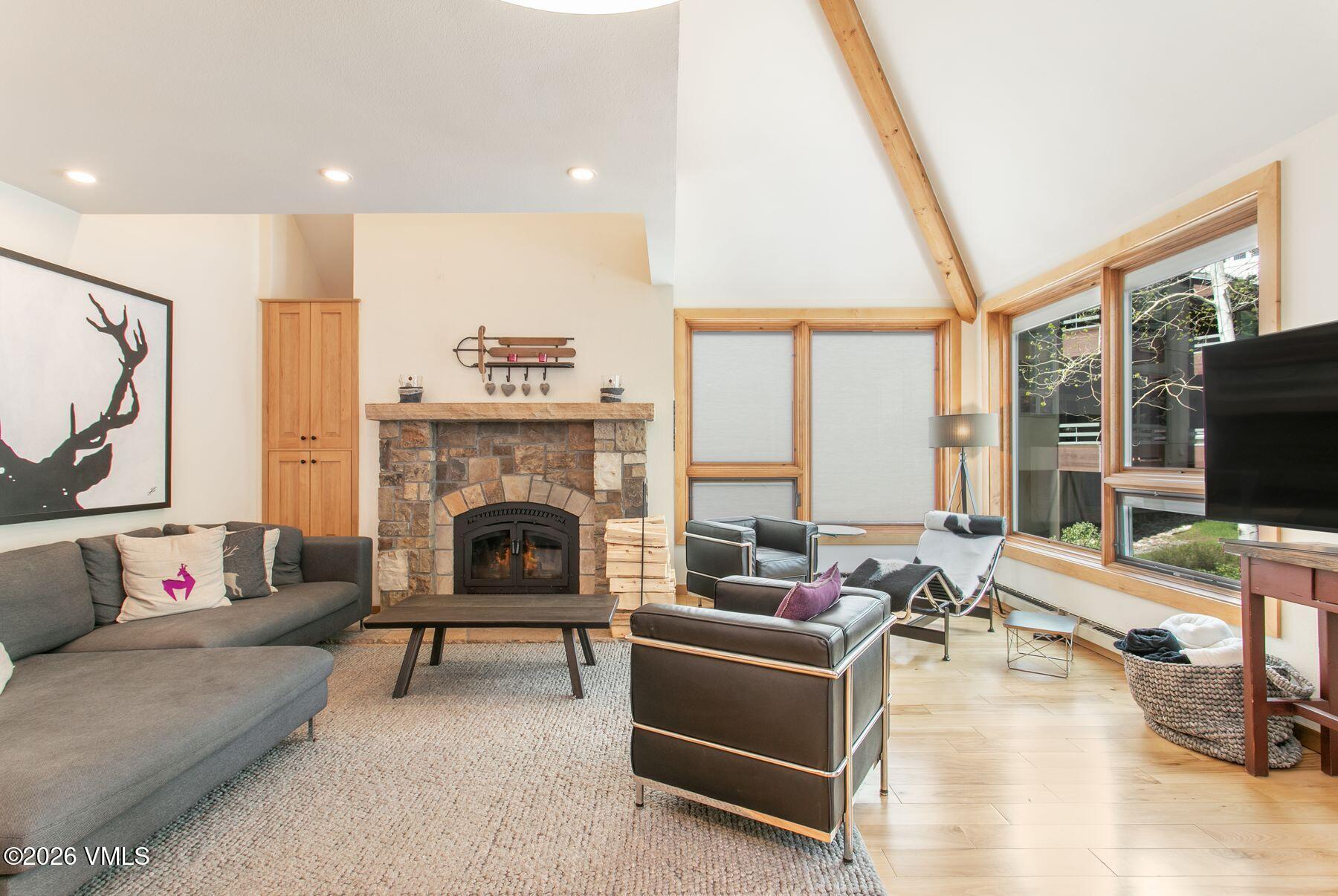 1360 Westhaven Drive 4D