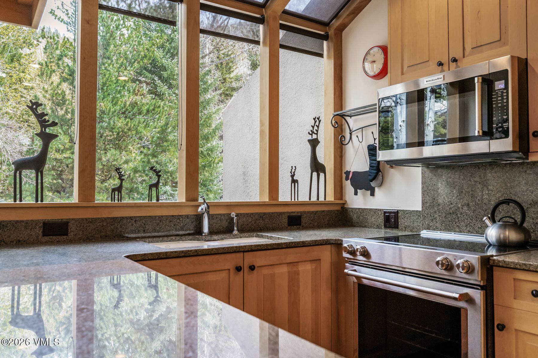 1360 Westhaven Drive 4D