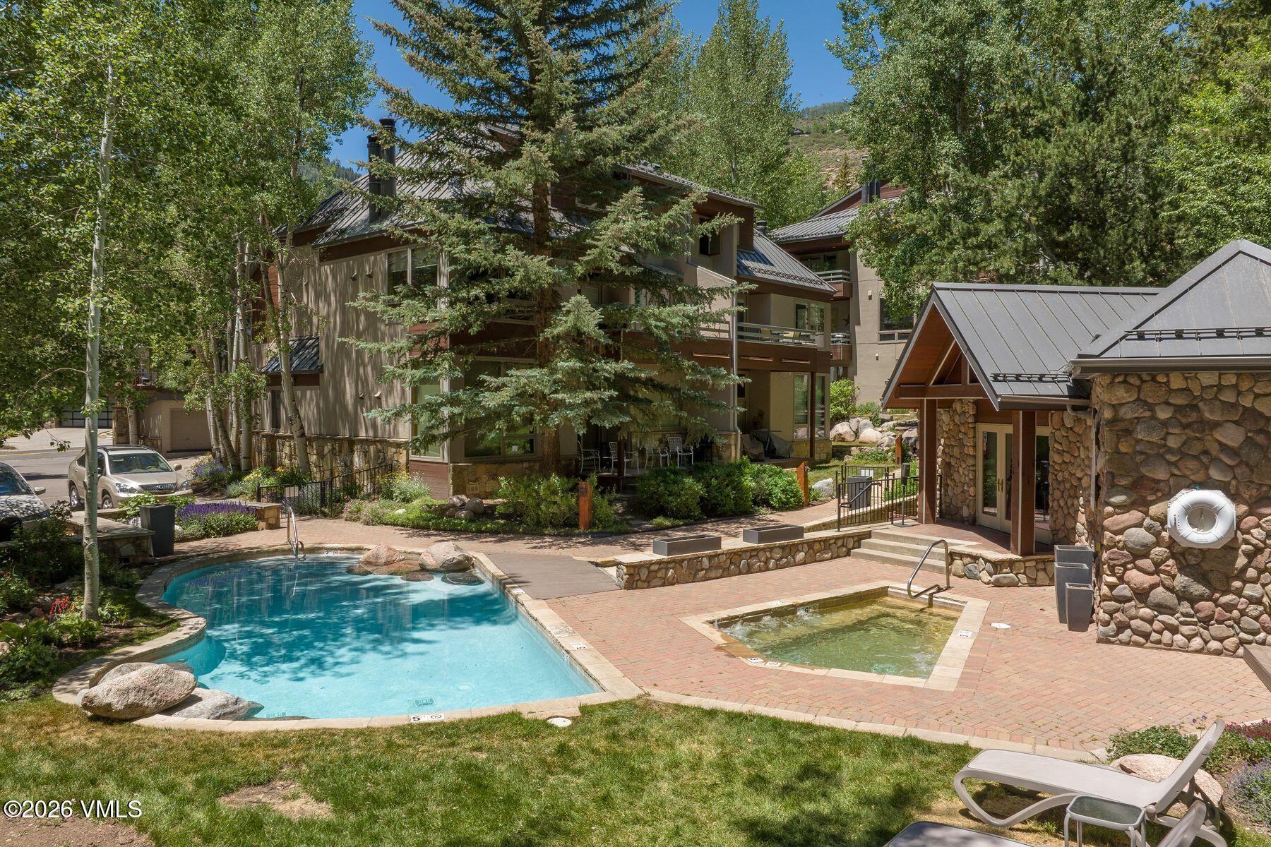 1360 Westhaven Drive 4D