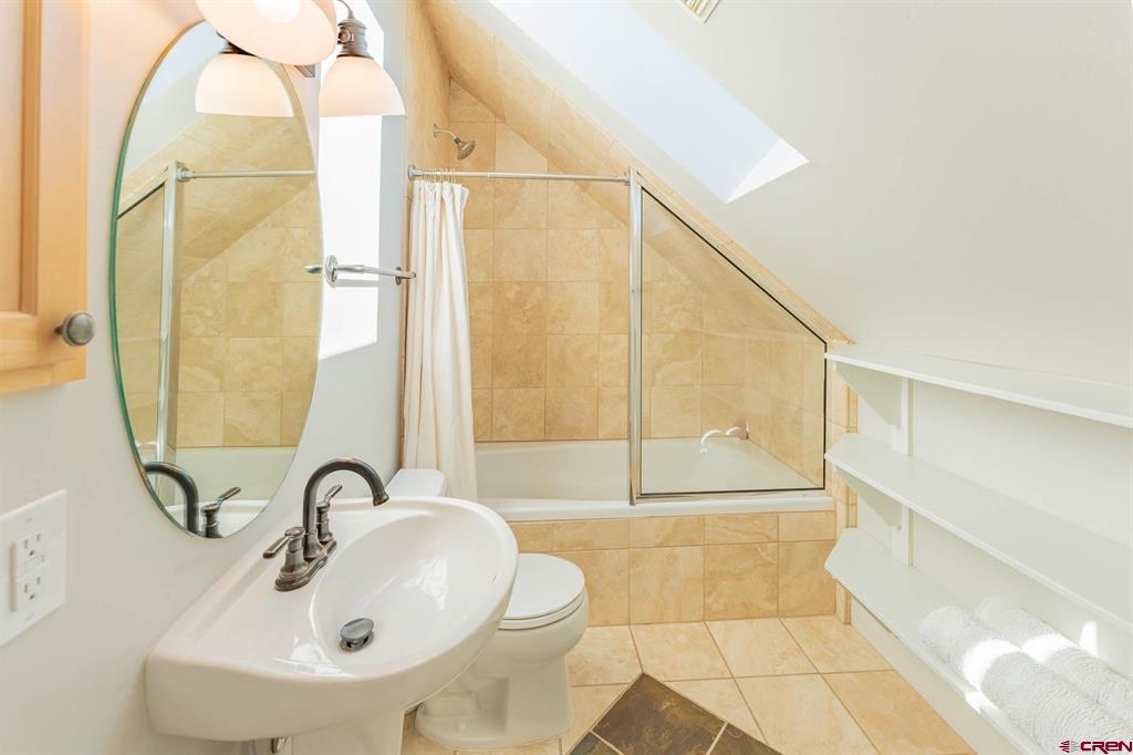1 Seventh Street Unit: Unit B