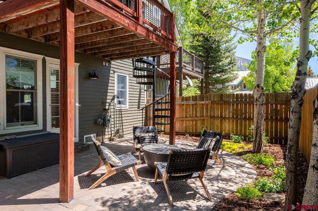 1 Seventh Street Unit: Unit B