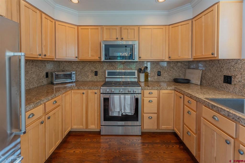 1 Seventh Street Unit: Unit B