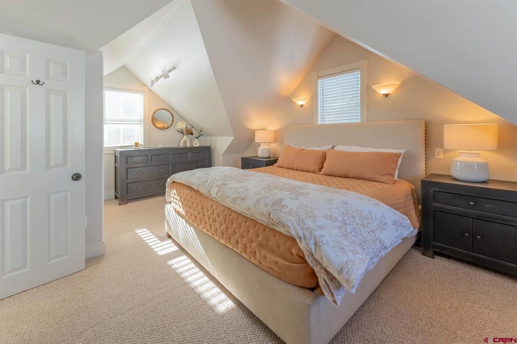 1 Seventh Street Unit: Unit B