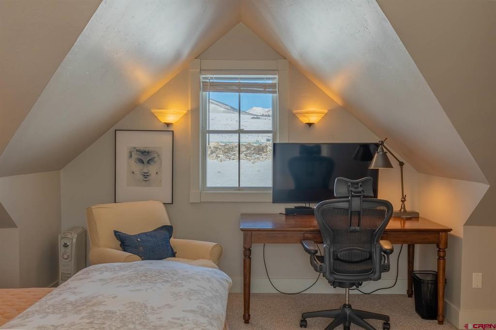 1 Seventh Street Unit: Unit B