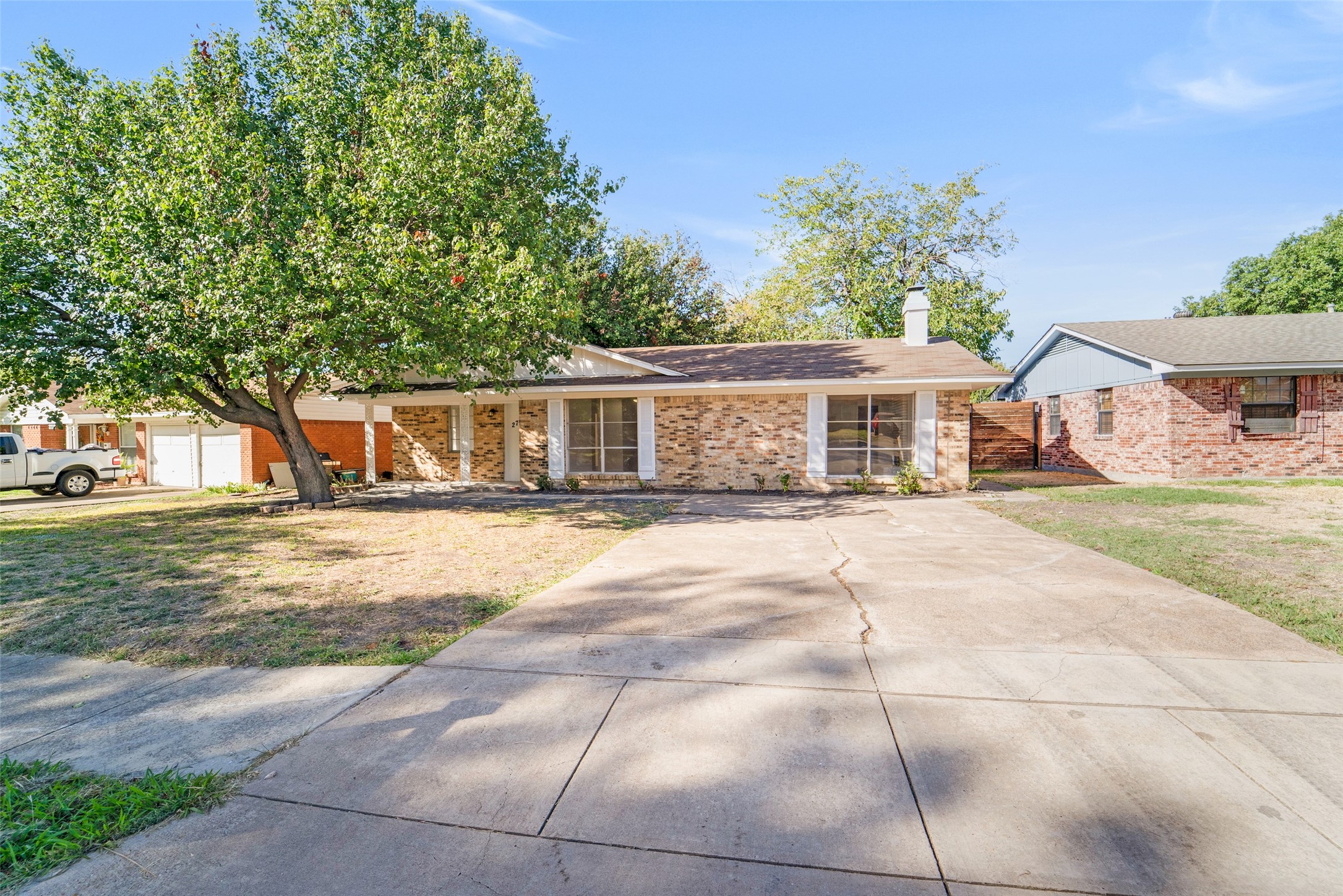 2743 Larchmont Drive