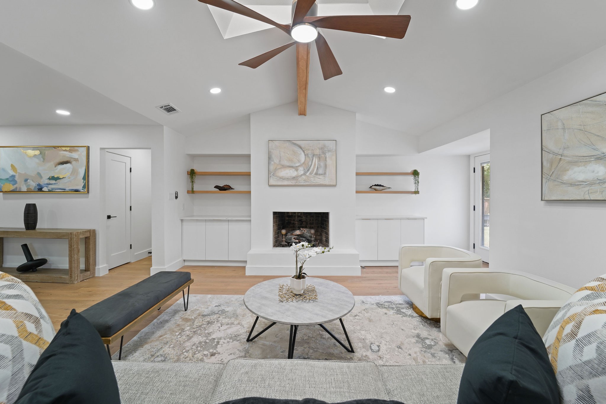 1203 Seminole Drive