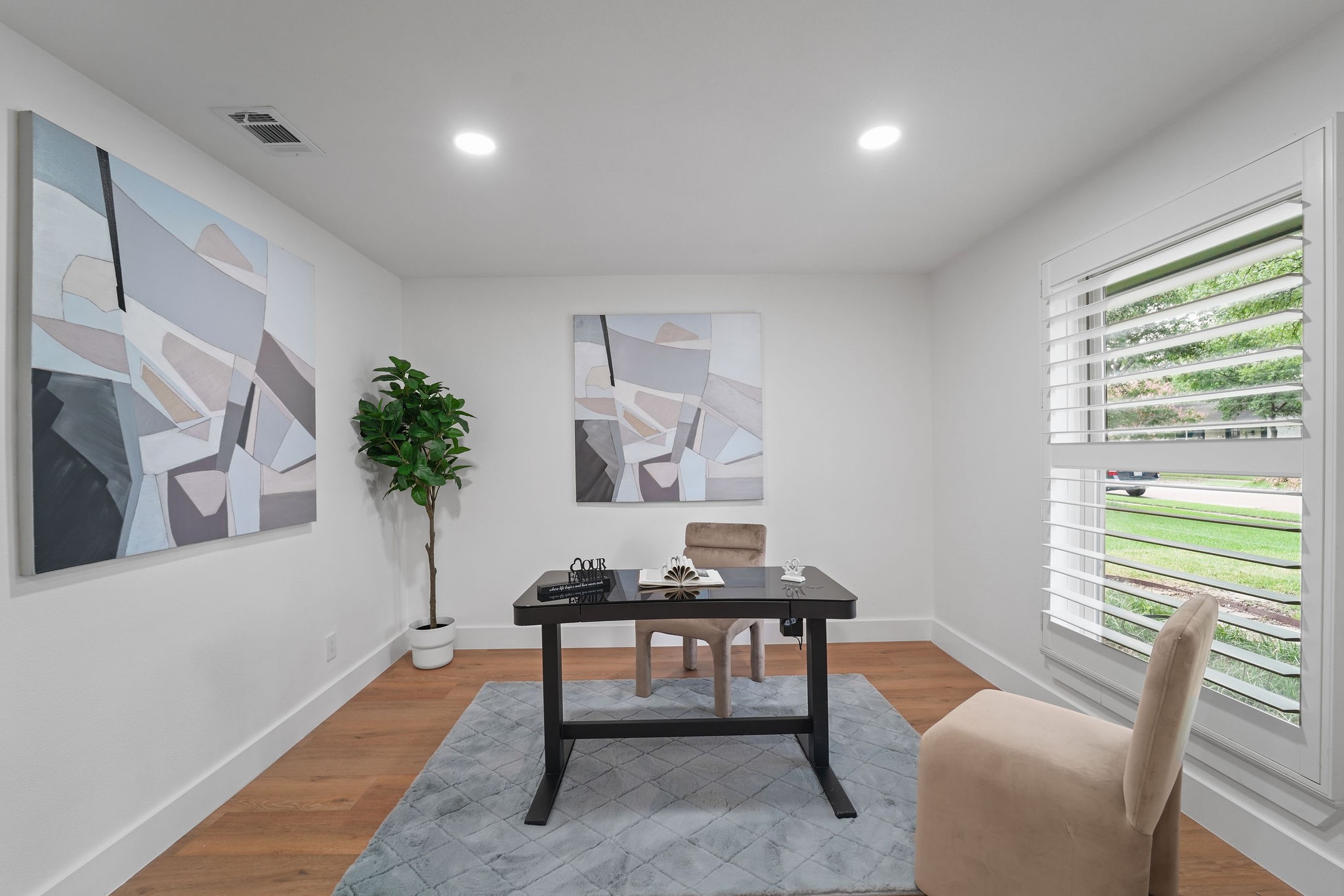 1203 Seminole Drive