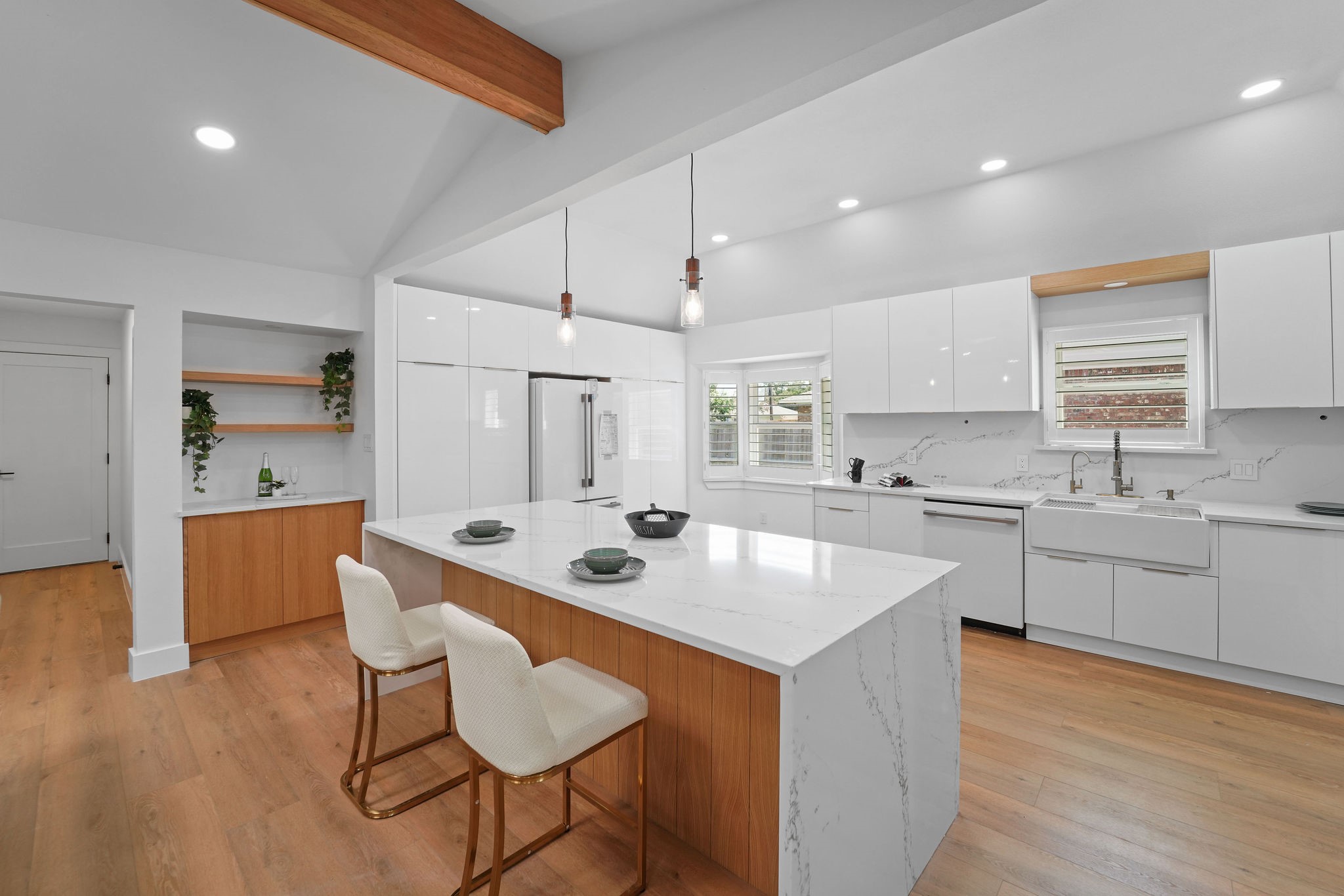 1203 Seminole Drive