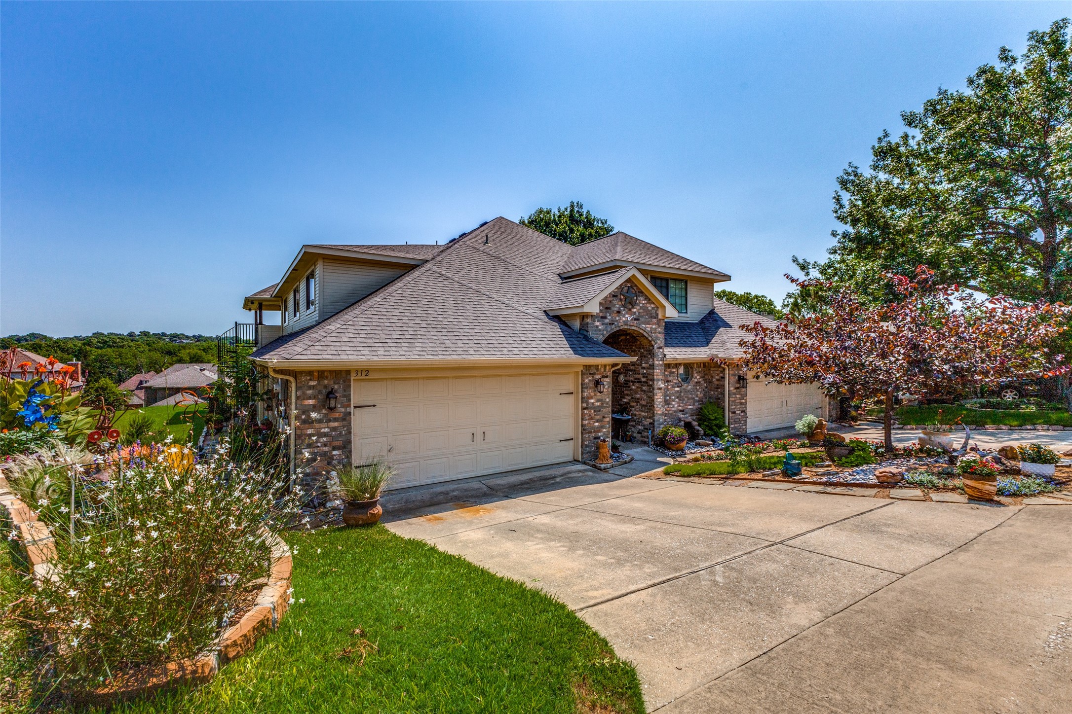 312 Columbia Drive