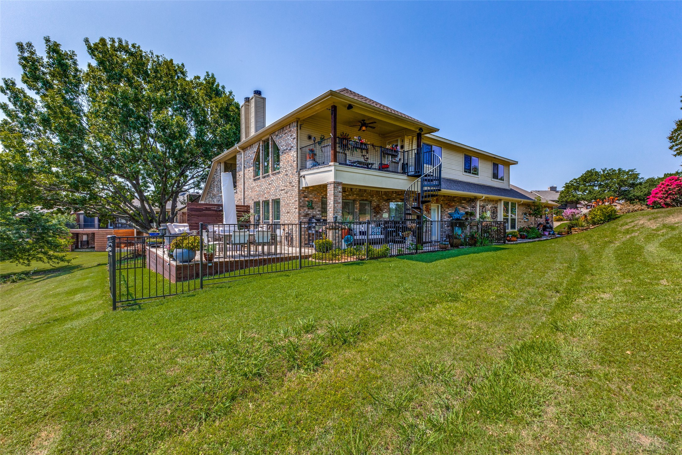 312 Columbia Drive