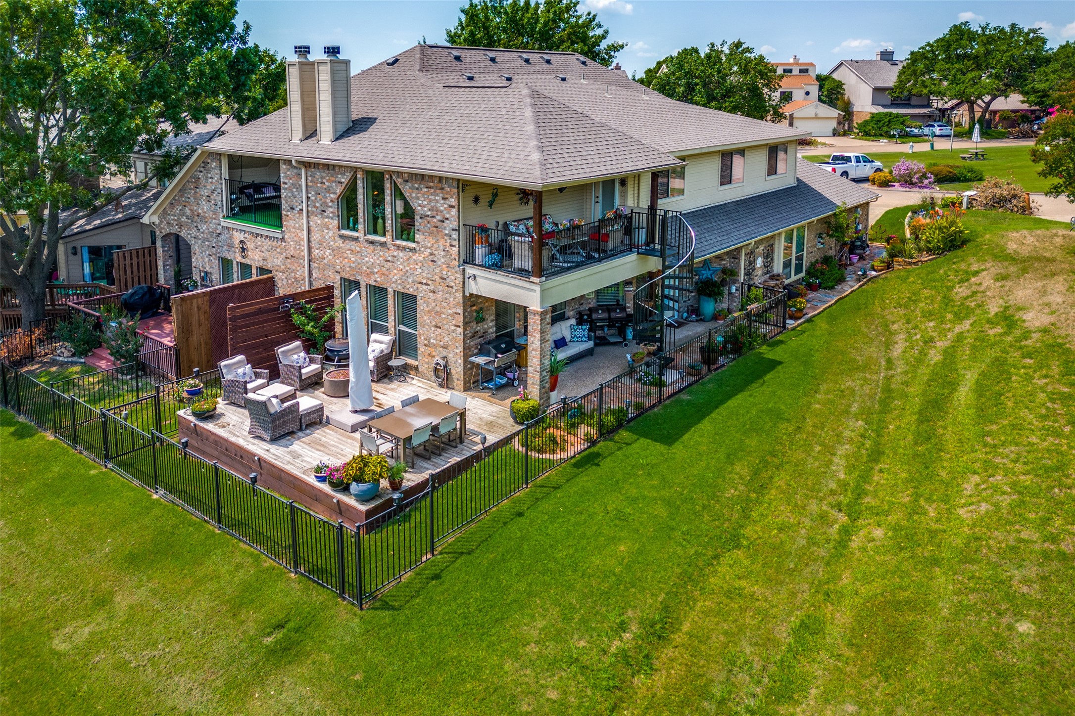 312 Columbia Drive