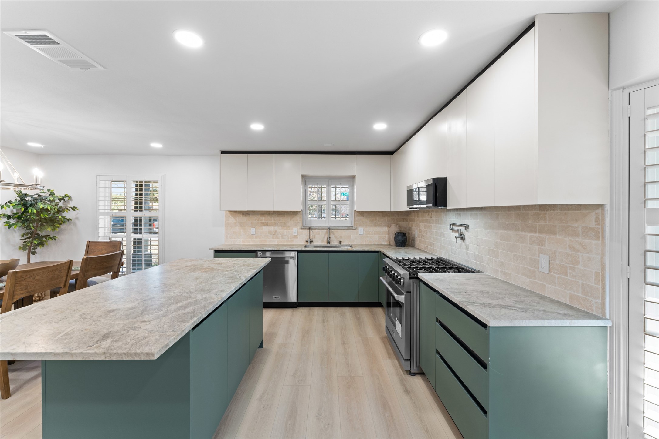 7878 La Sobrina Drive