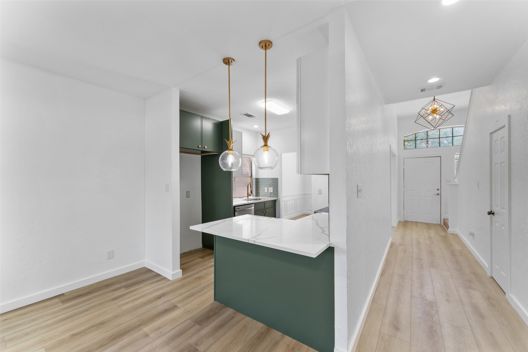 1800 Hyde Park Court