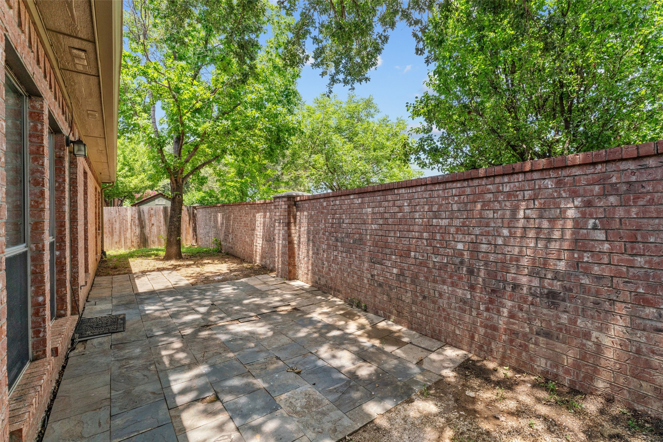 1800 Hyde Park Court