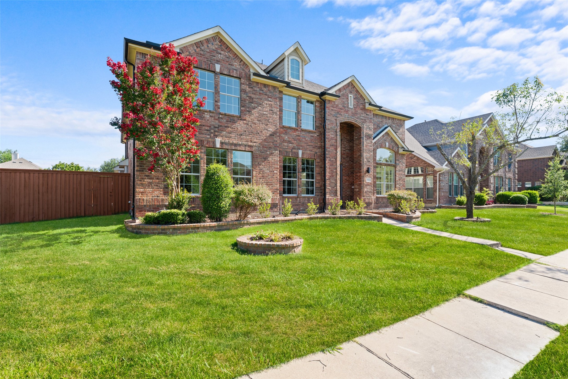 1616 Sweetbay Drive
