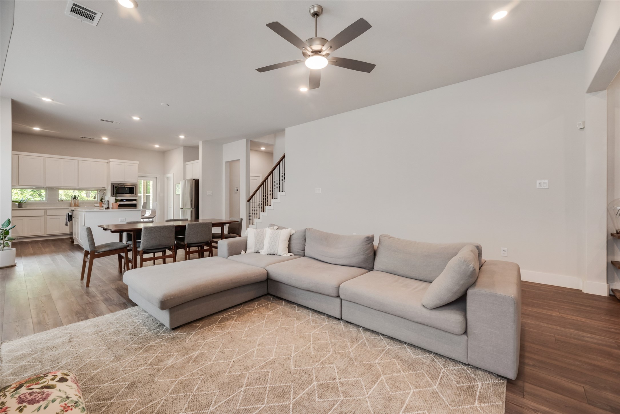 558 Torrey Pines Circle
