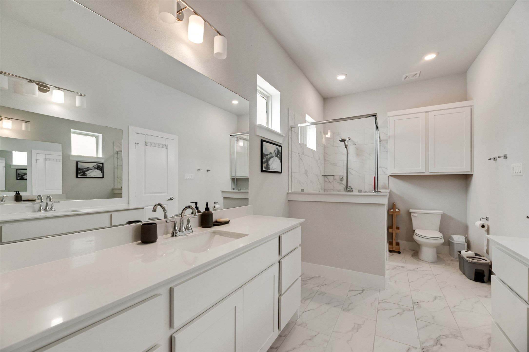 558 Torrey Pines Circle