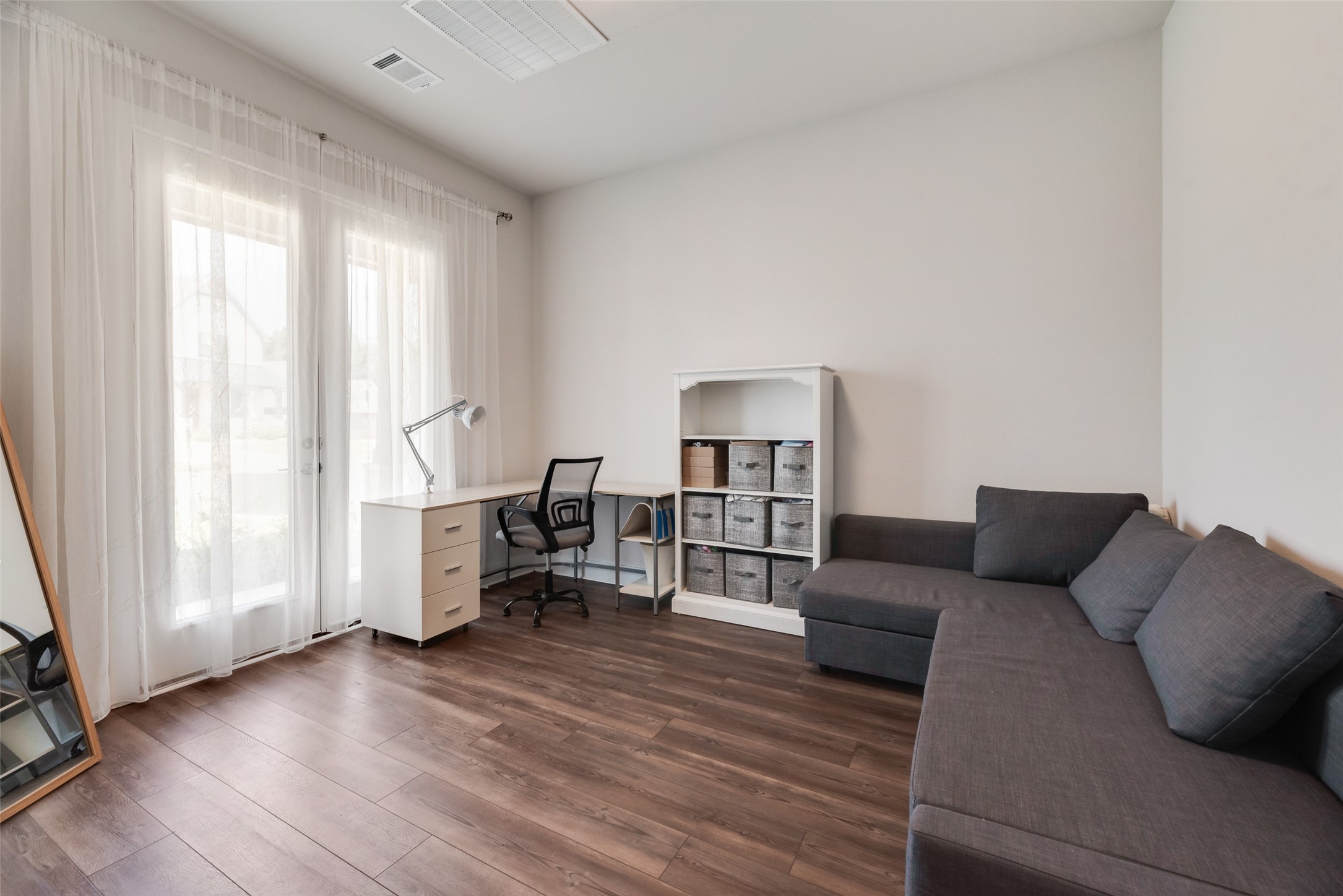 558 Torrey Pines Circle