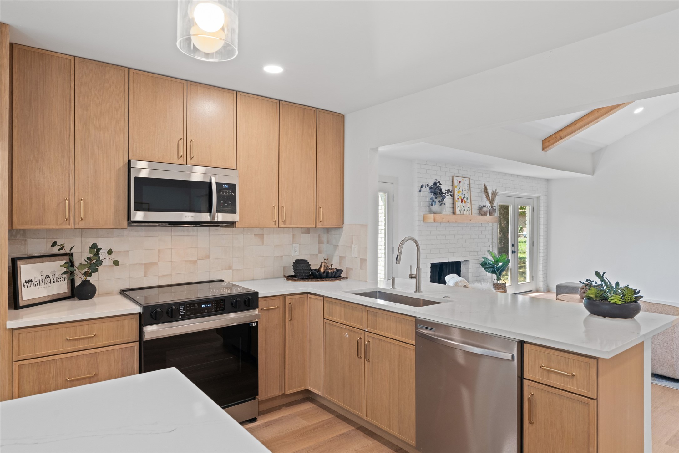 356 Willow Wood Street