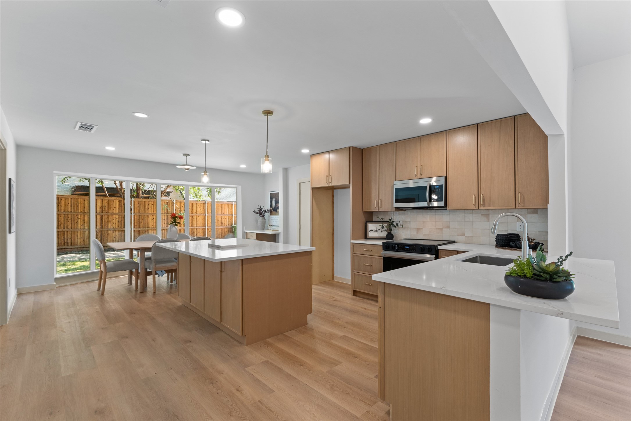 356 Willow Wood Street