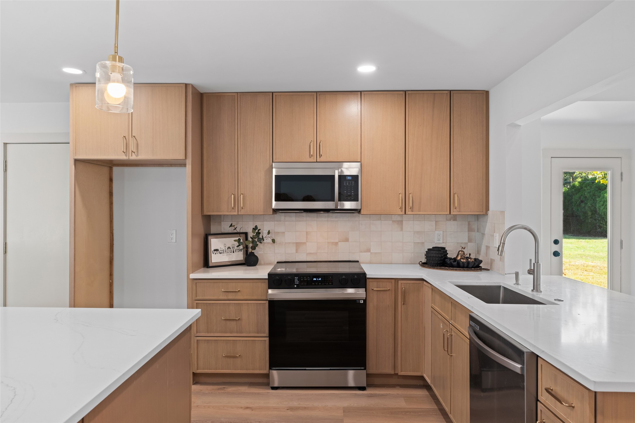 356 Willow Wood Street