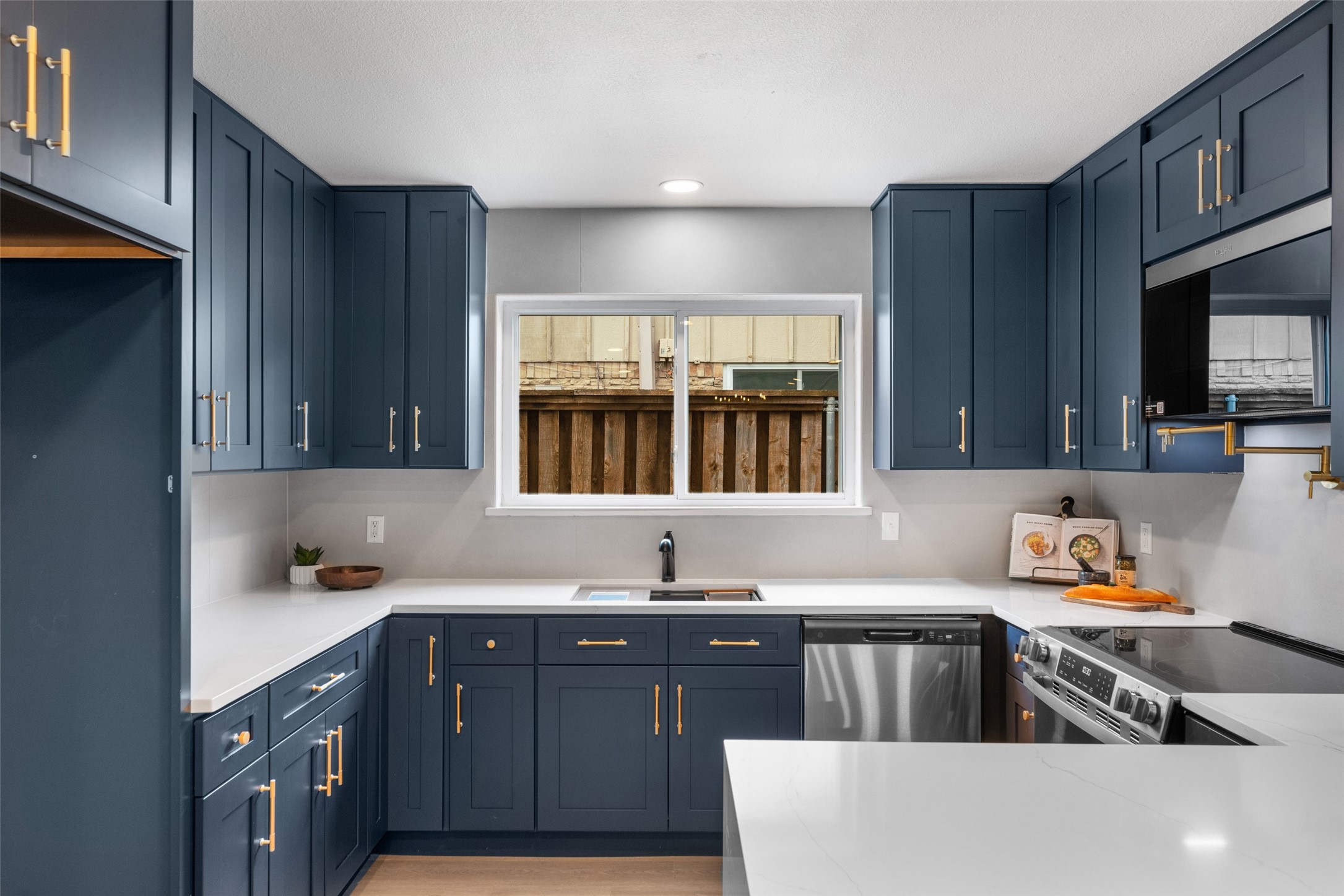 2123 Sunrise Trail