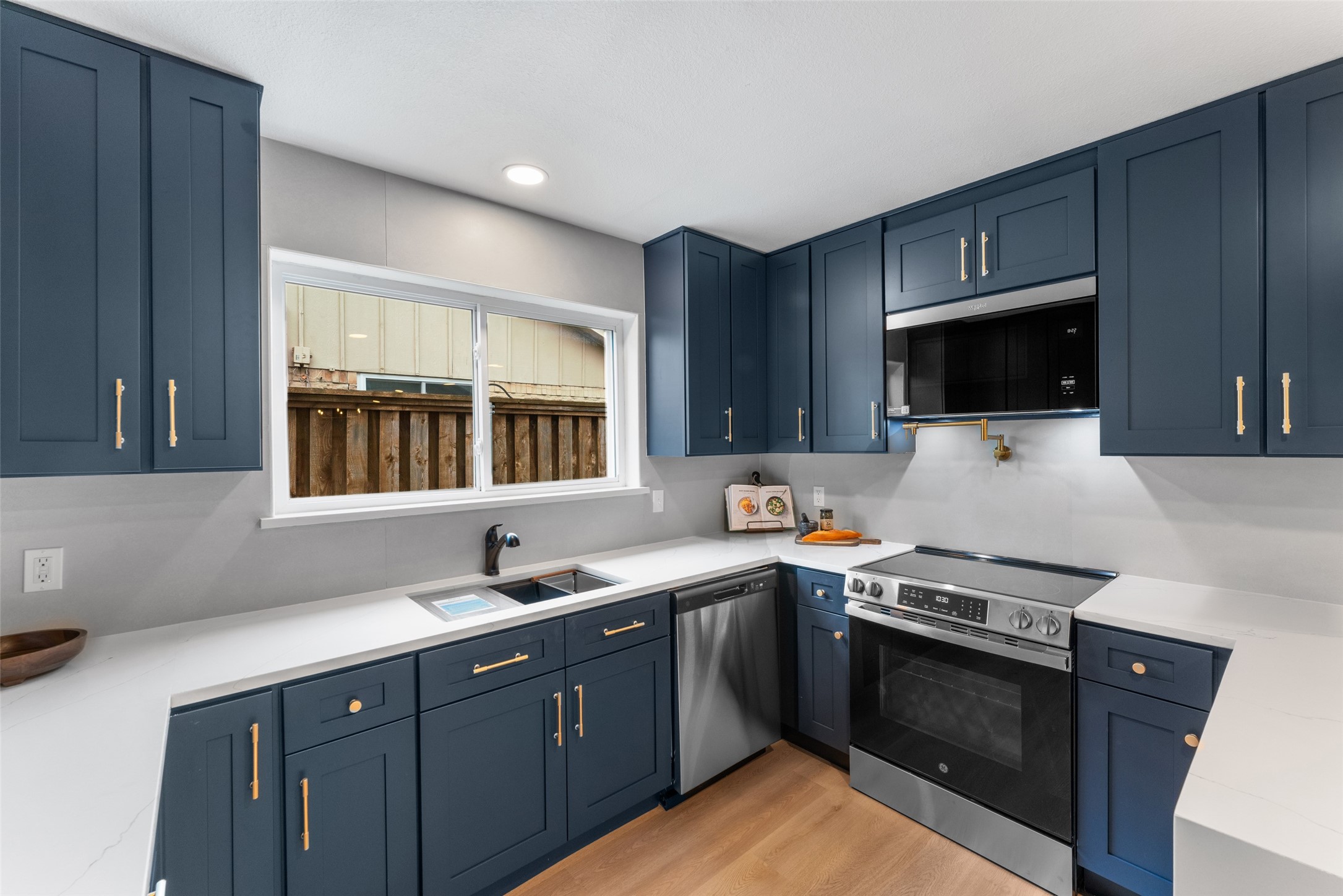 2123 Sunrise Trail