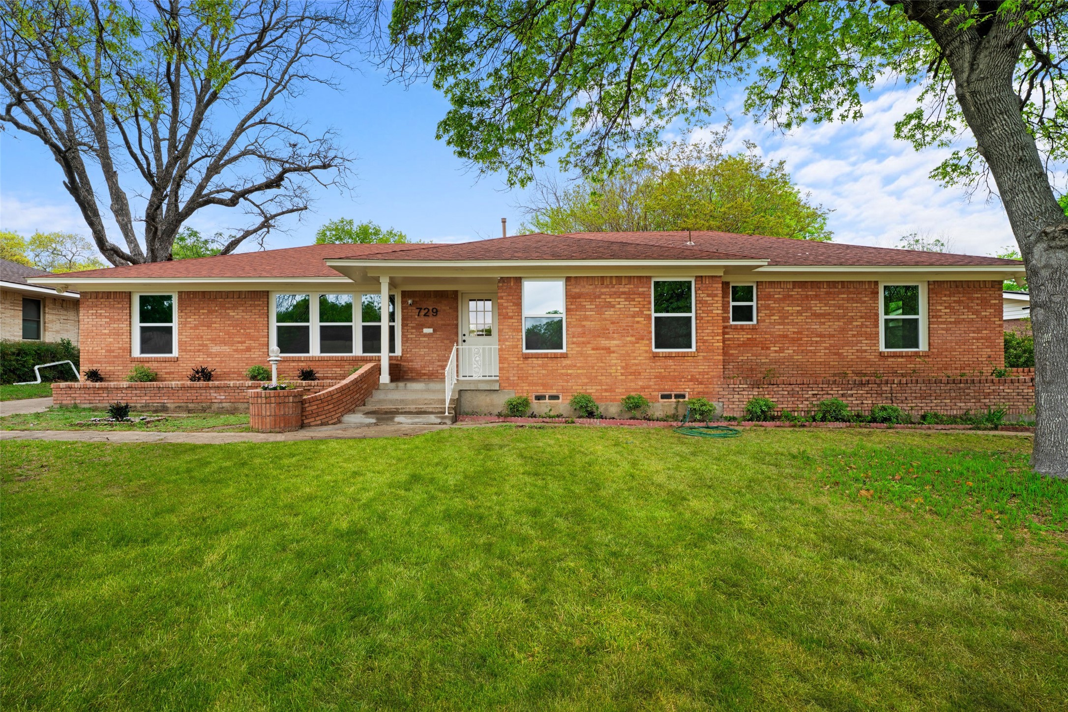 729 Town Creek Drive