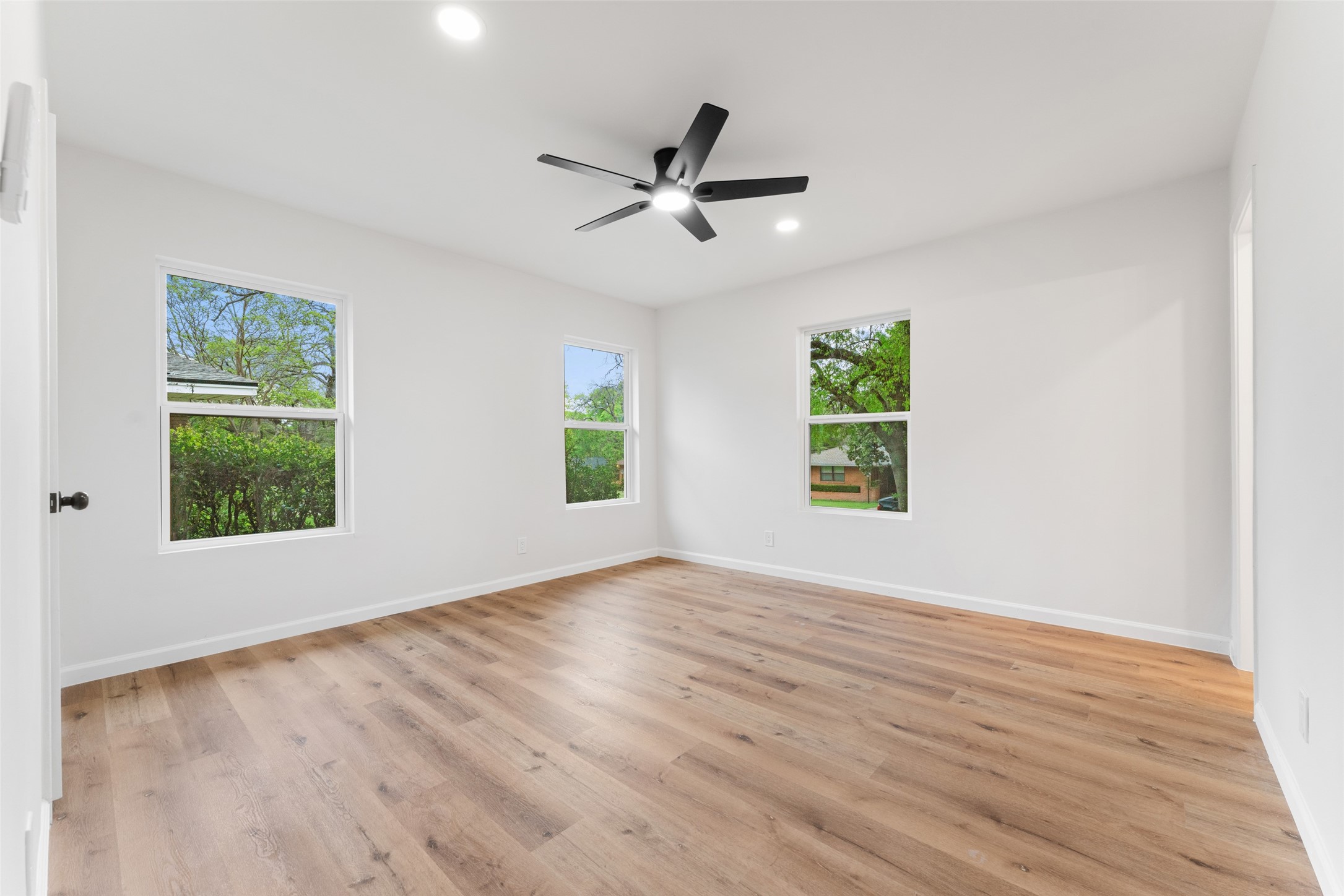 729 Town Creek Drive