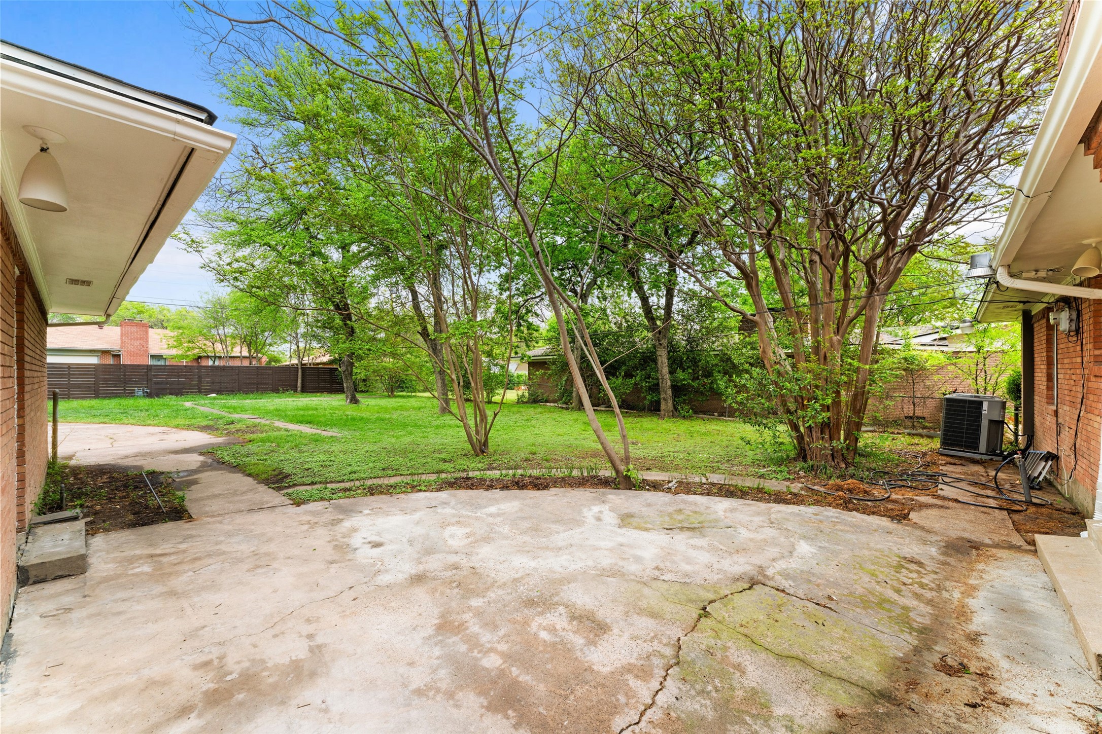 729 Town Creek Drive