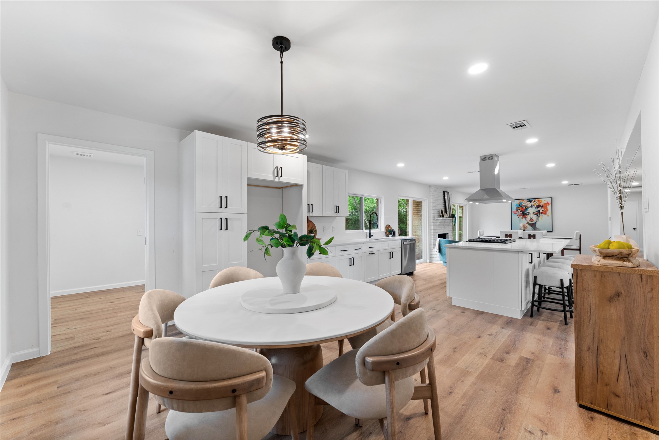 729 Town Creek Drive